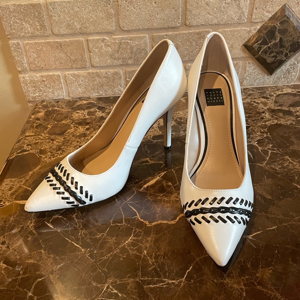 New White House Black Market Olivia Whipstitch High Heels Pumps size 6